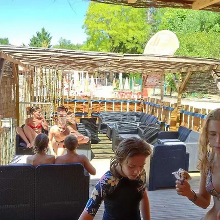 Mobil Cosy Avec Terrasse Et Cuisine Equipee - Api-1-52-339 La Cassagne